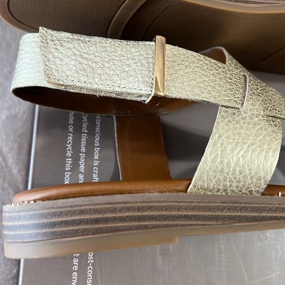 New Franco Sarto L GLENNI, GOLD LE Sandals - Picture 8 of 12